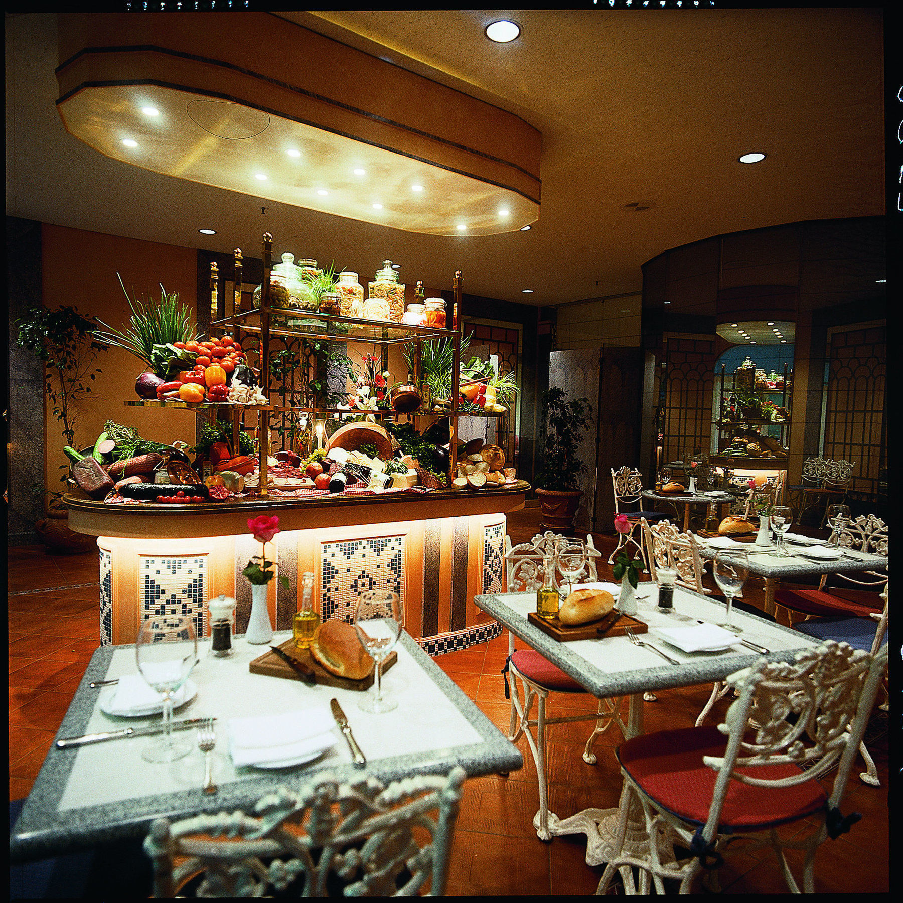 Al Khozama Hotel Riyadh Restoran gambar