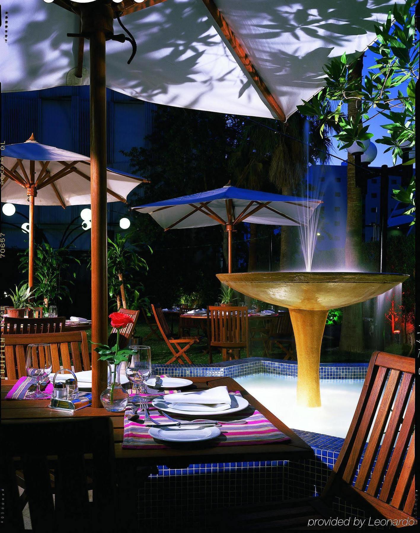 Al Khozama Hotel Riyadh Restoran gambar