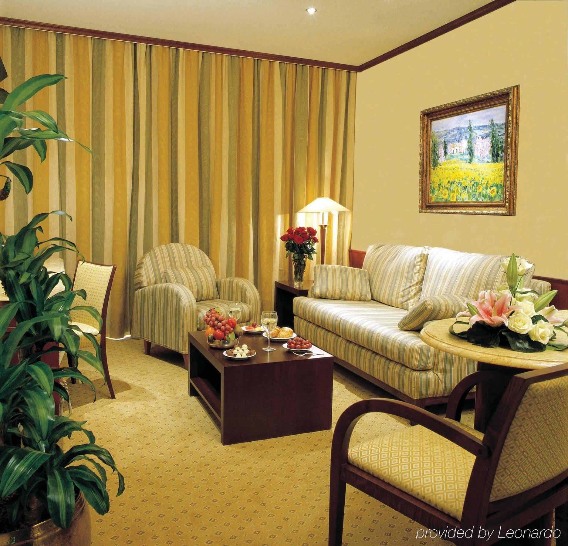 Al Khozama Hotel Riyadh Bilik gambar