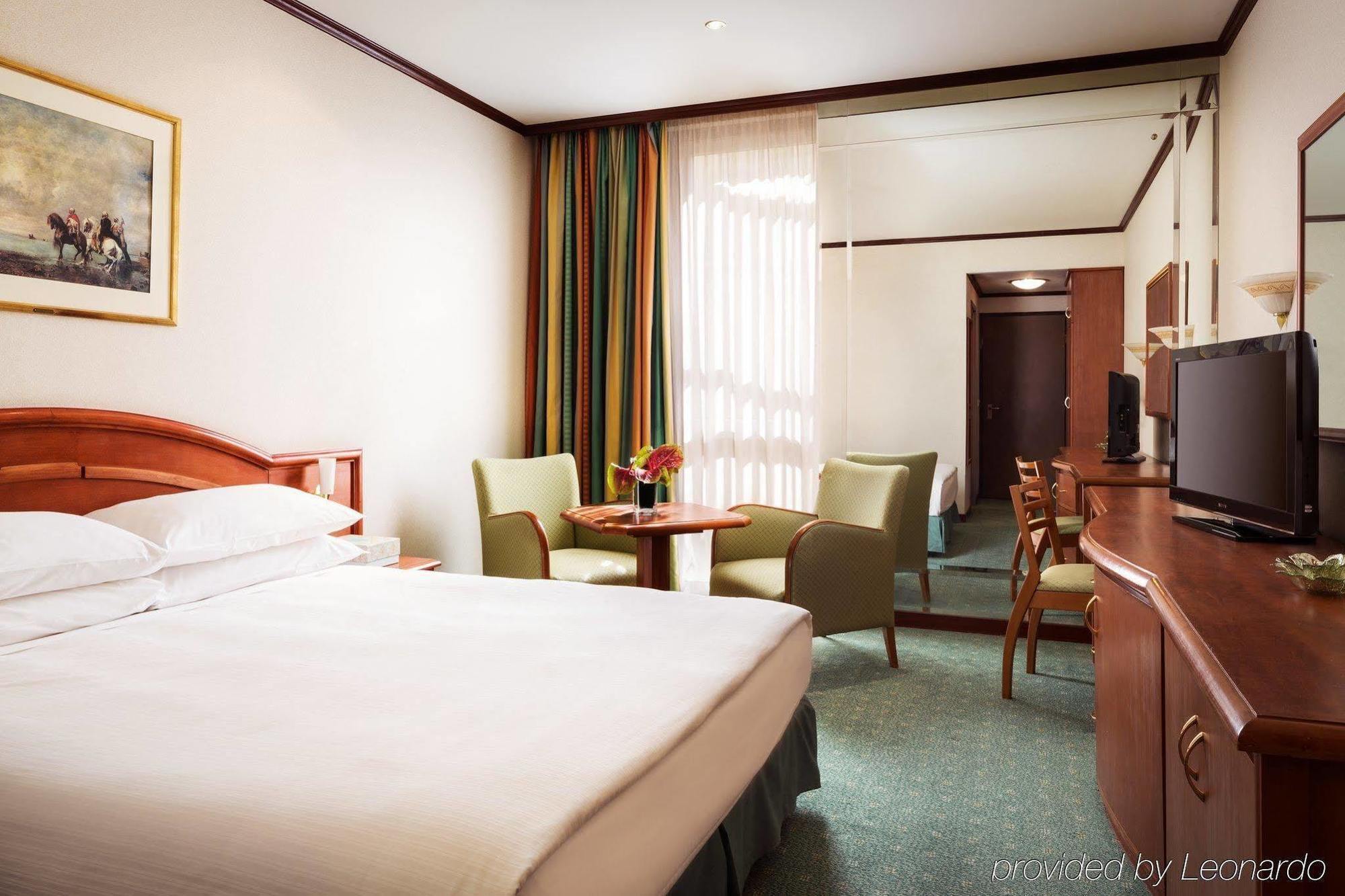 Al Khozama Hotel Riyadh Bilik gambar