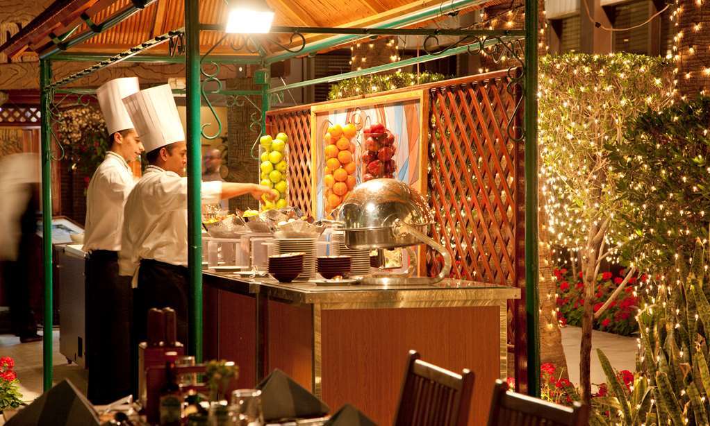 Al Khozama Hotel Riyadh Restoran gambar